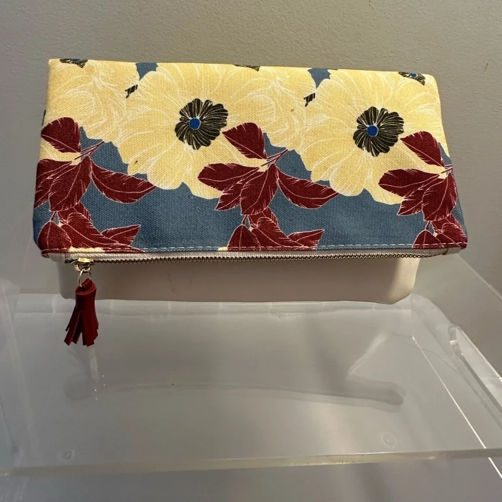 Rachel Pally REVERSIBLE Leather & Canvas Clutch - Picture 6 of 7